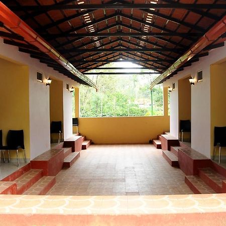 La Flora Prakruth Resort Coorg Madikeri Luaran gambar