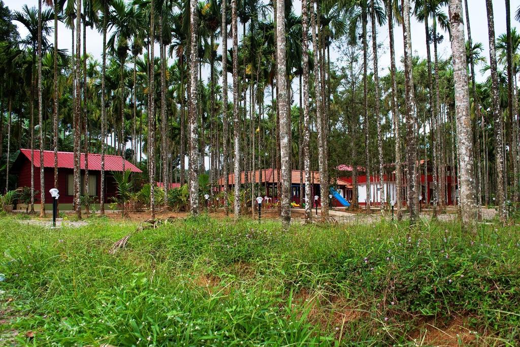 La Flora Prakruth Resort Coorg Madikeri Luaran gambar