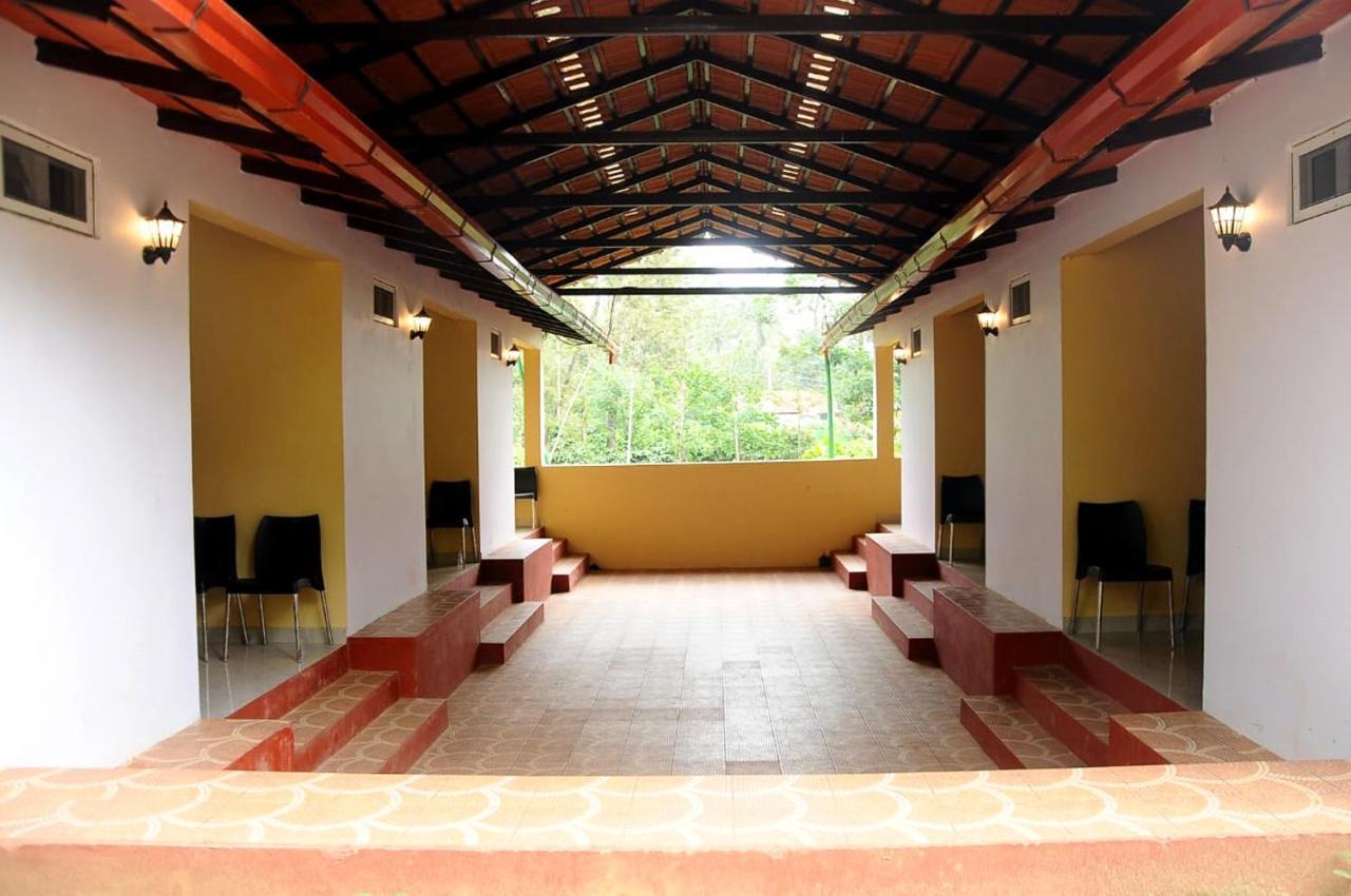 La Flora Prakruth Resort Coorg Madikeri Luaran gambar